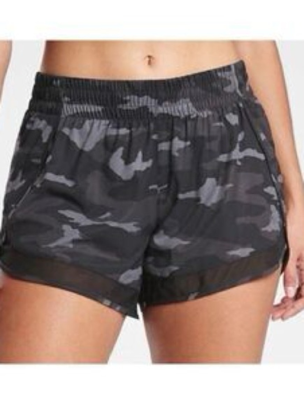 Athleta Printed Mesh Shorts 4”